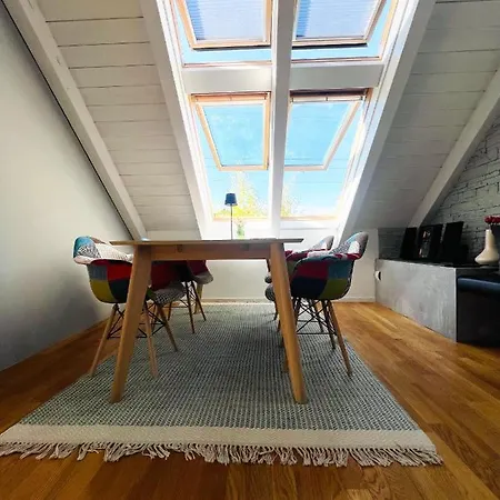 Daire Moderne Haus In Haus Mit Arbeitsplatz Germering